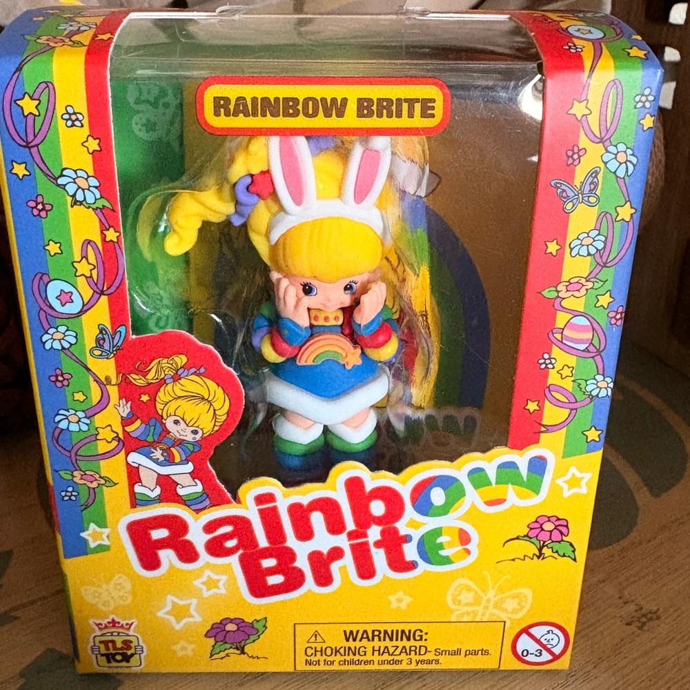 Rainbow Brite Doll with Yellow and Blue Outfit